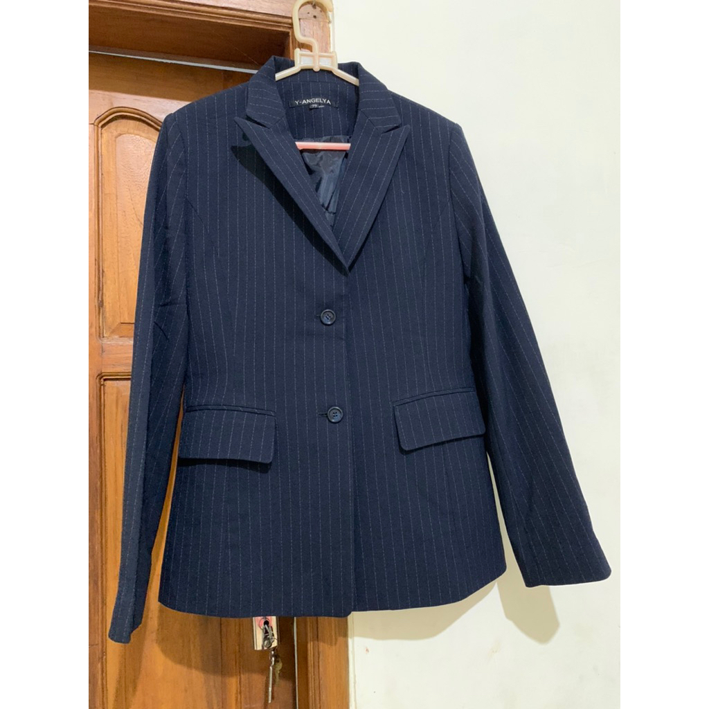 Blazer / Jas wanita / navy / jas kerja / preloved bycindy
