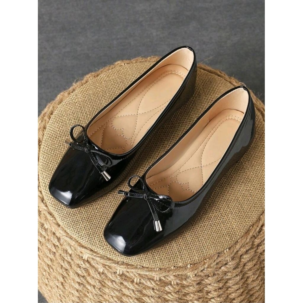 ANDA Sepatu Flat Shoes Wanita Hitam Polos Kekinian Sol Karet
