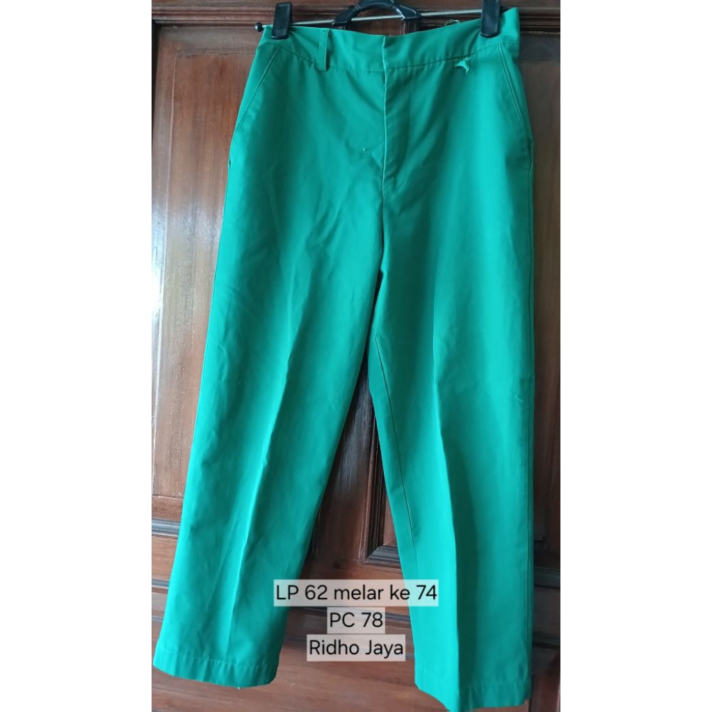 (Preloved) Seragam Sekolah Anak SD/MI (cowok)