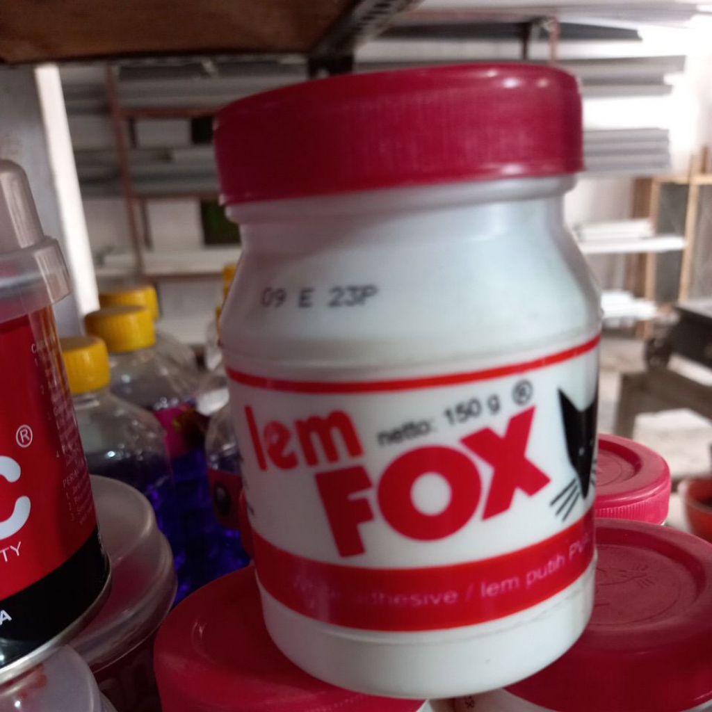 

LEM FOX LEM PUTIH PVAC ISI 150GRAM