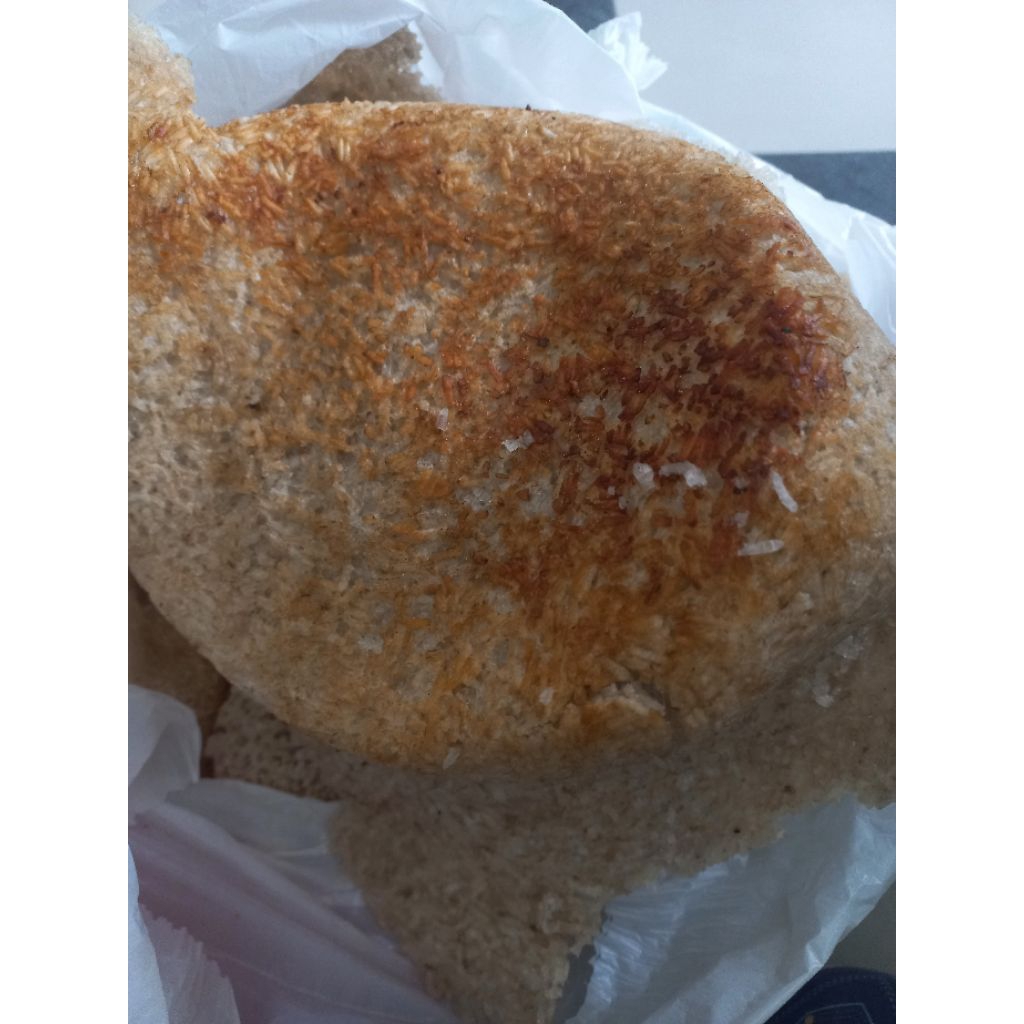

kerak nasi / intip mentah original 1 kg