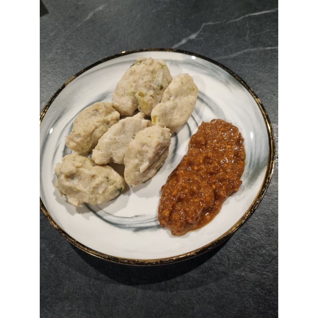 

SIOMAY AYAM SEHAT TANPA TEPUNG ENAK TERMASUK BUMBU KACANG SANGRAI ISI 10/20