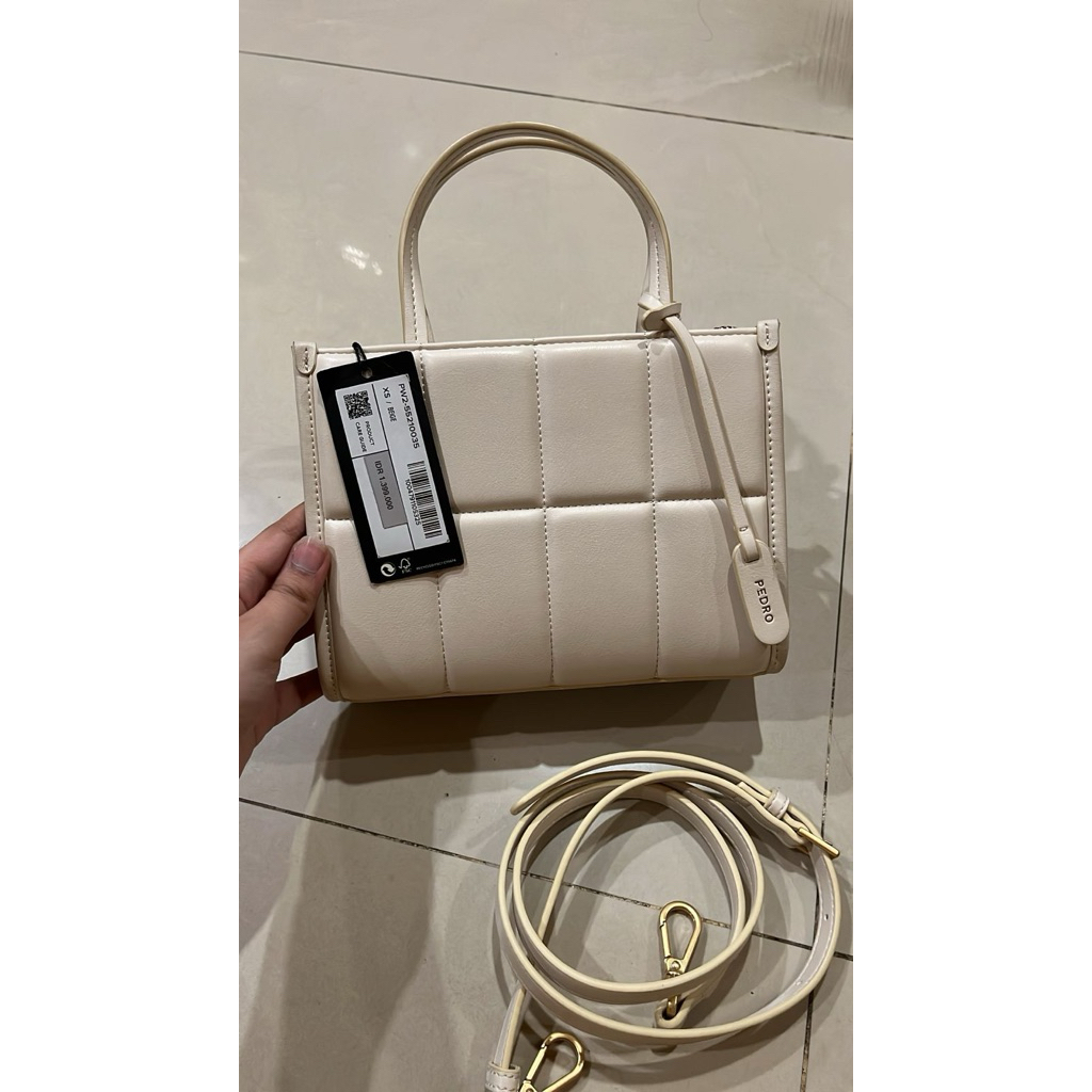 Pedro Classy Top Handle Bag - Cream (100% Original Store) || Rp1.399.000 -> Rp850.000