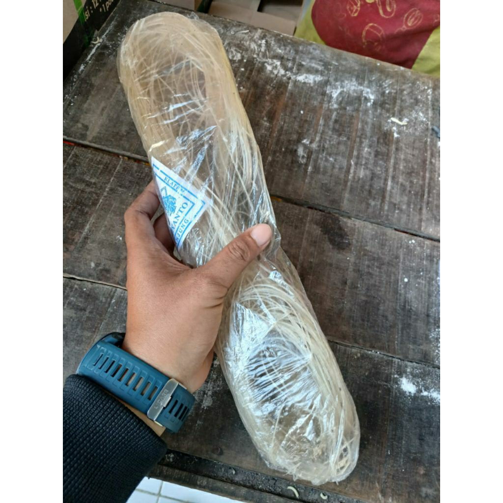 

MIE SOUN PANJANG KENYAL DAN 100%HALAL 1 PCS