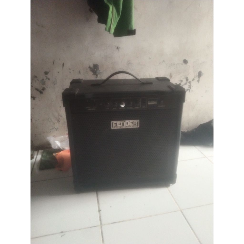 ampli gitar merek fender bass amplification