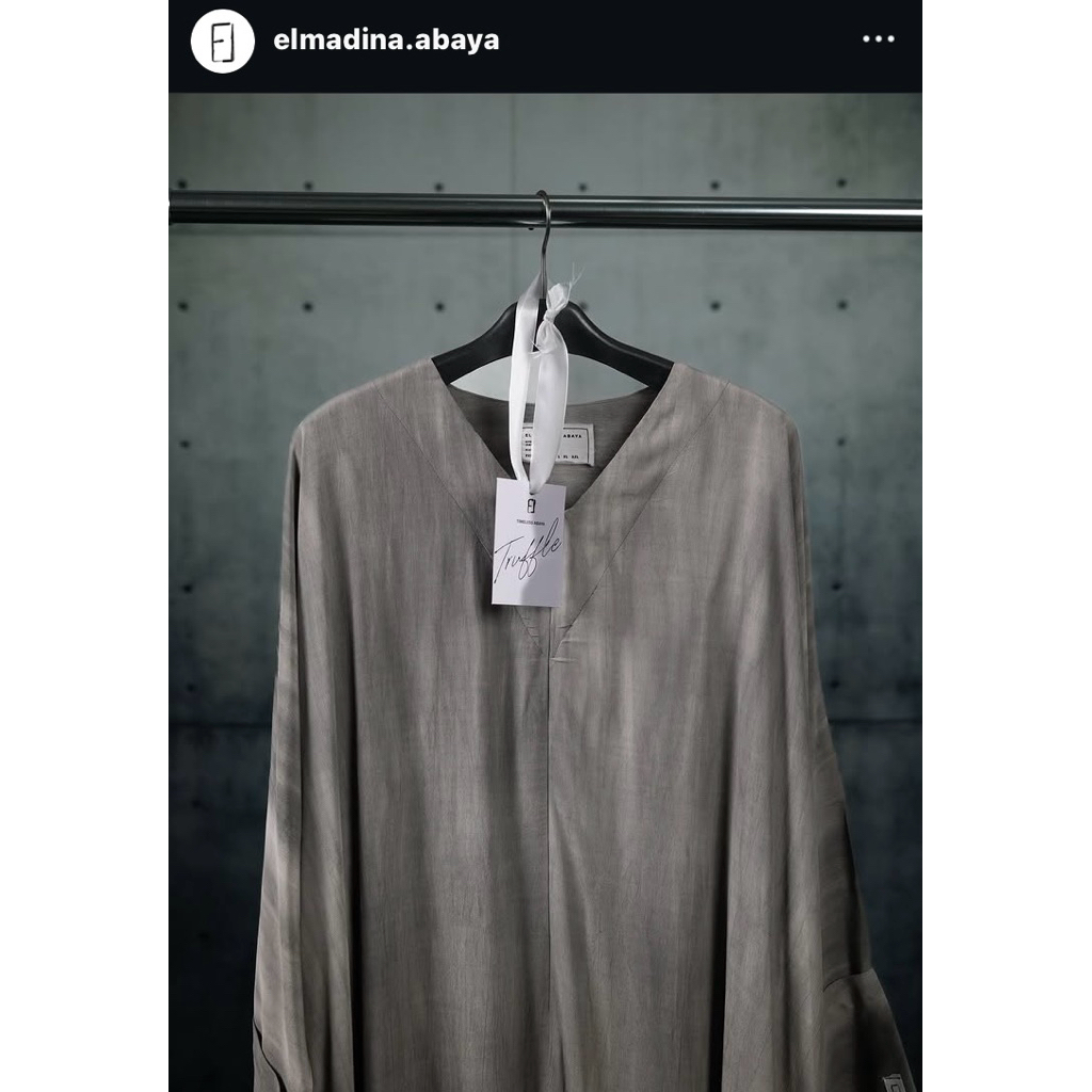 Timeless Abaya Elmadina Truffle XS