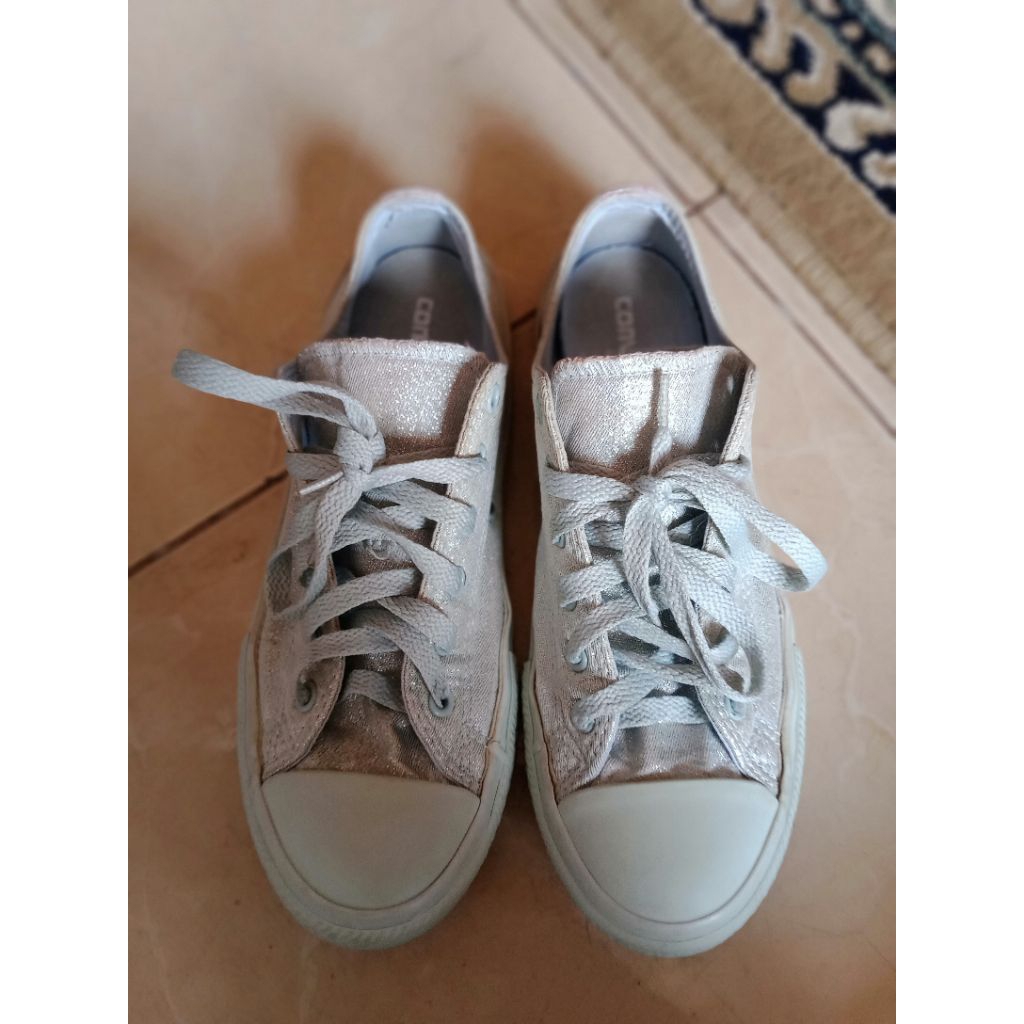 Preloved Sepatu Converse Look - Alike Warna Mint Glitter