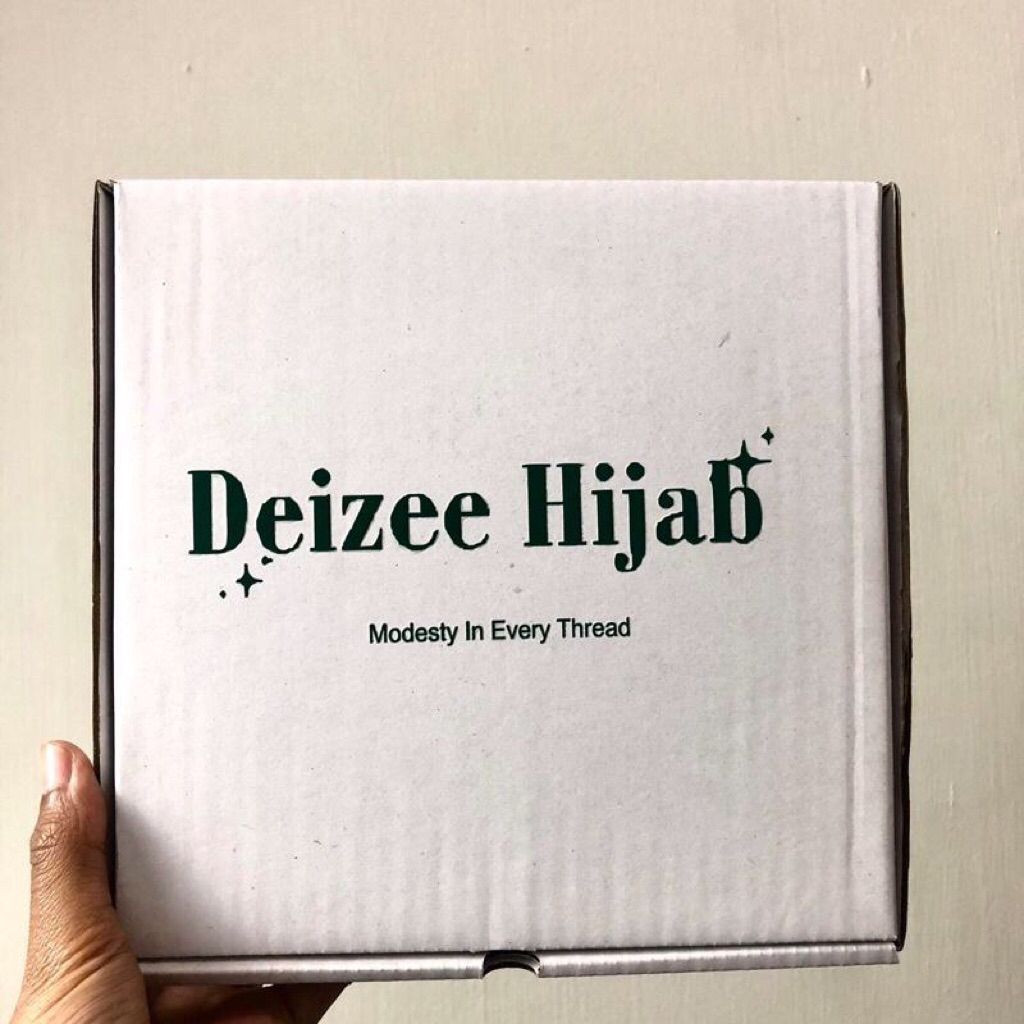 

Box Packaging Kardus Kado Hampers by Deizee