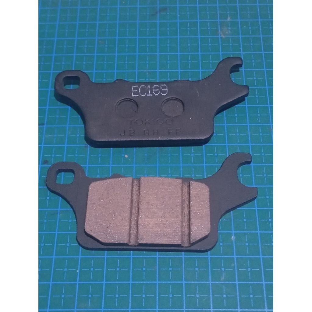DISPAD KAMPAS REM DEPAN HONDA TOKICO K59 VARIO150 125 GENIO ORIGINAL