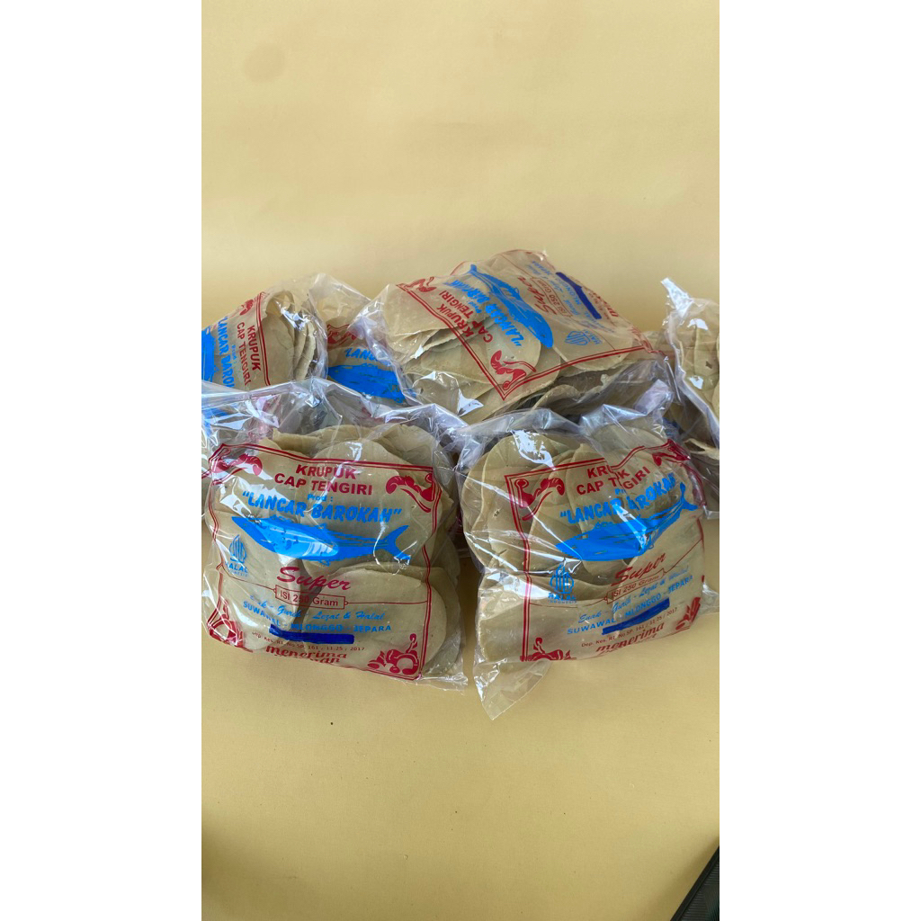 

KERUPUK TENGIRI MENTAH 250g BIRU