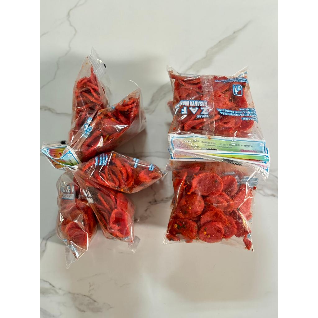 

Sosis pedas daun jeruk isi 5pcs (gurih | renyah | Pedas | Camilan | Asin | Snack camilan murah organik original l rasa pedas)