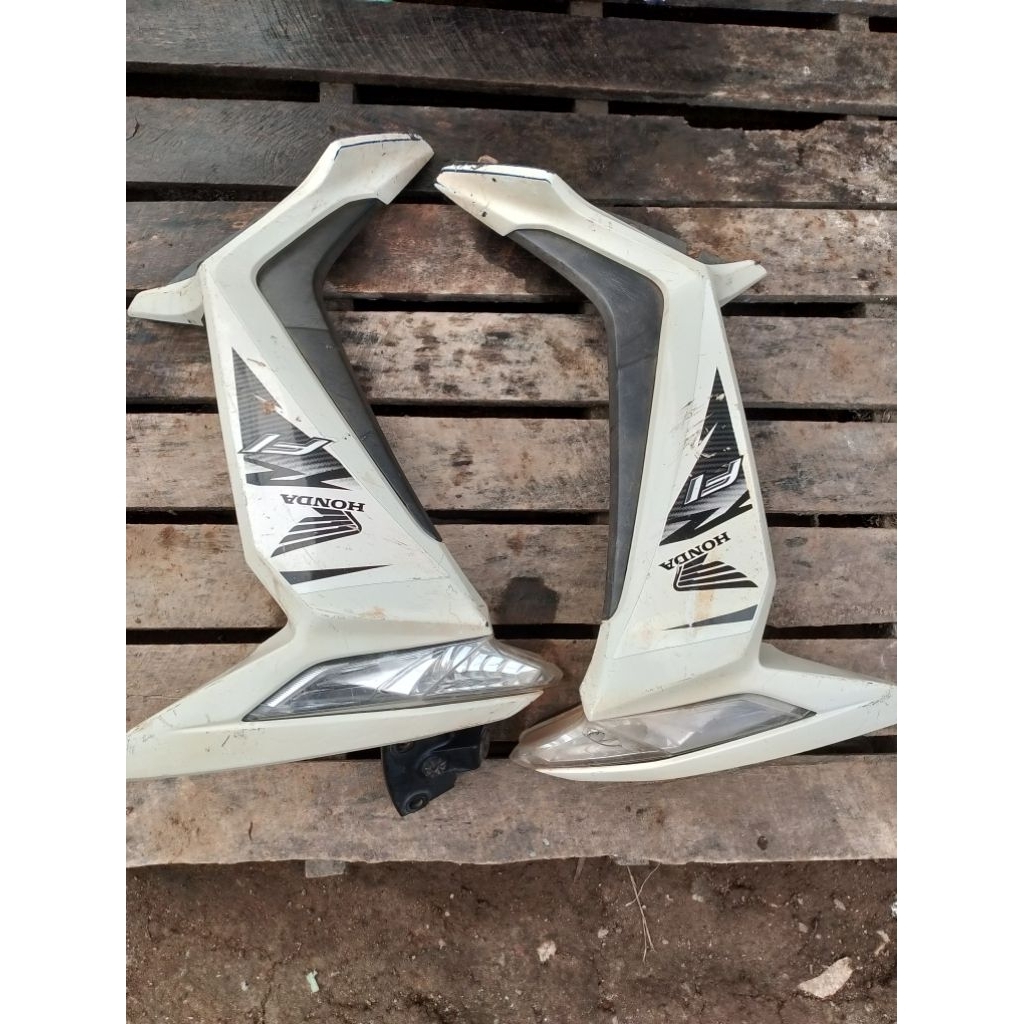 SAYAP HONDA SUPRA X 125 INJEKSI ORIGINAL SEKEN