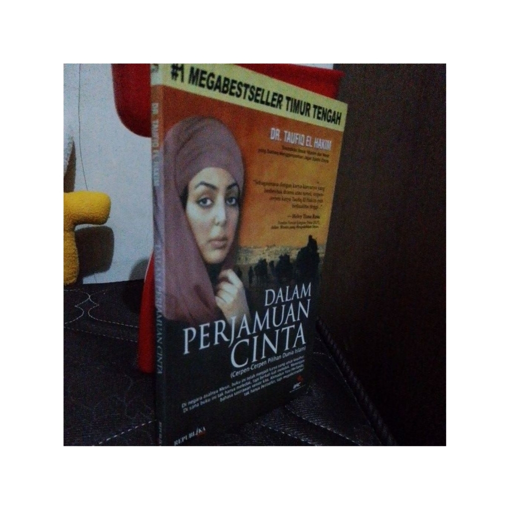 DALAM PERJAMUAN CINTA - DR. TAUFIQ EL HAKIM