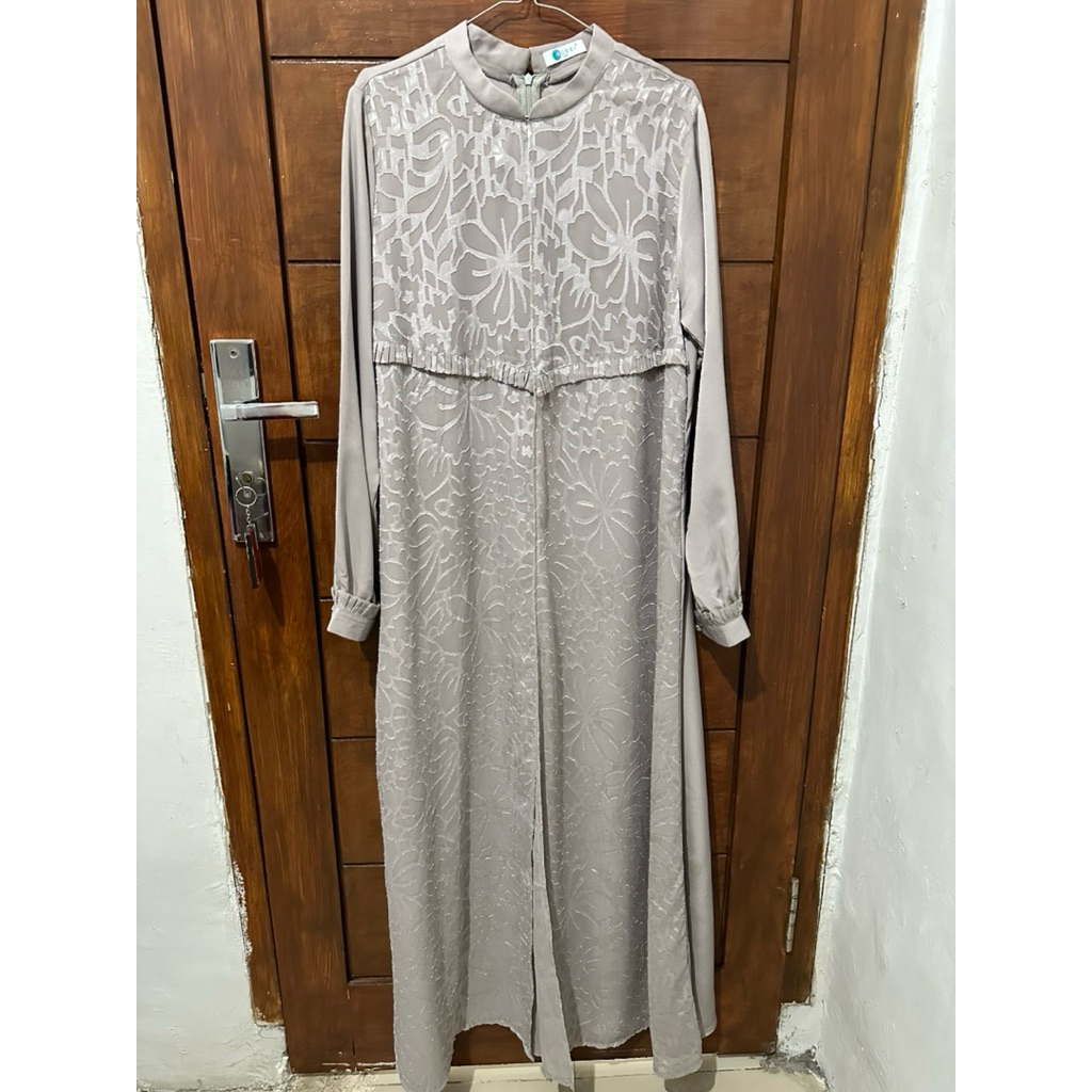 PRELOVED GAMIS WANITA NOBBY