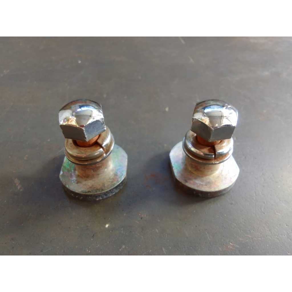 baut ring mur kupingan dudukan reflektor lampu depan Suzuki Thunder 125 orisinil bisa untuk lampu me