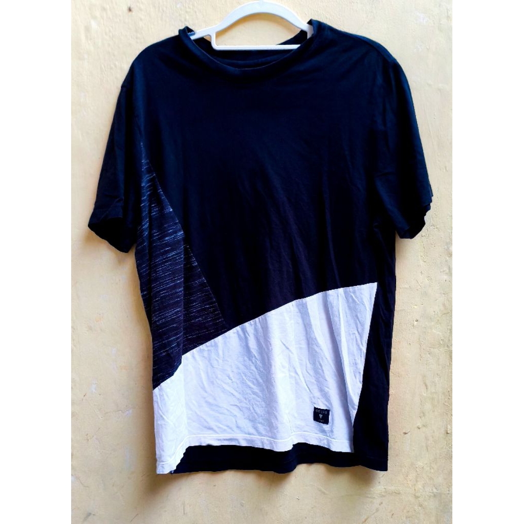 GUESS Shirt Size XL100% Original