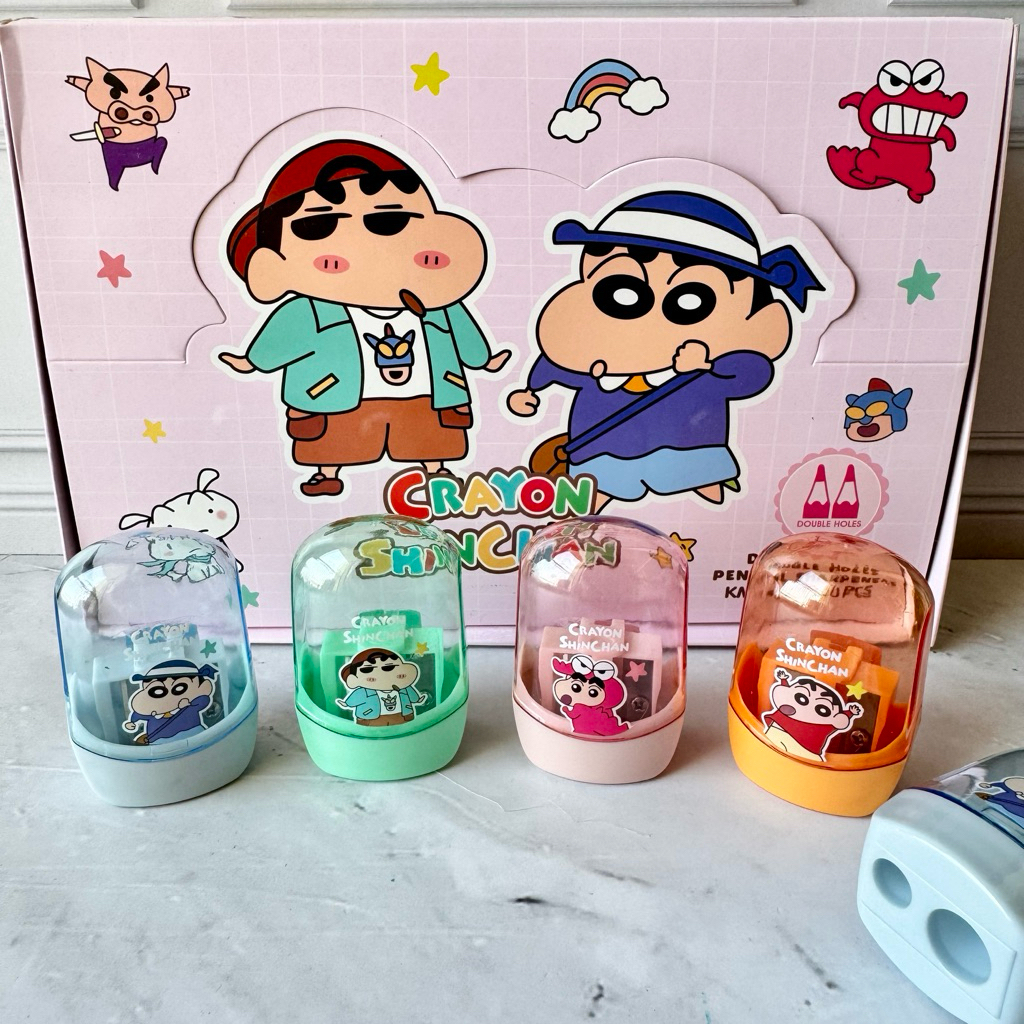 

Rautan transparan crayon shinchan dual holes pencil sharpener