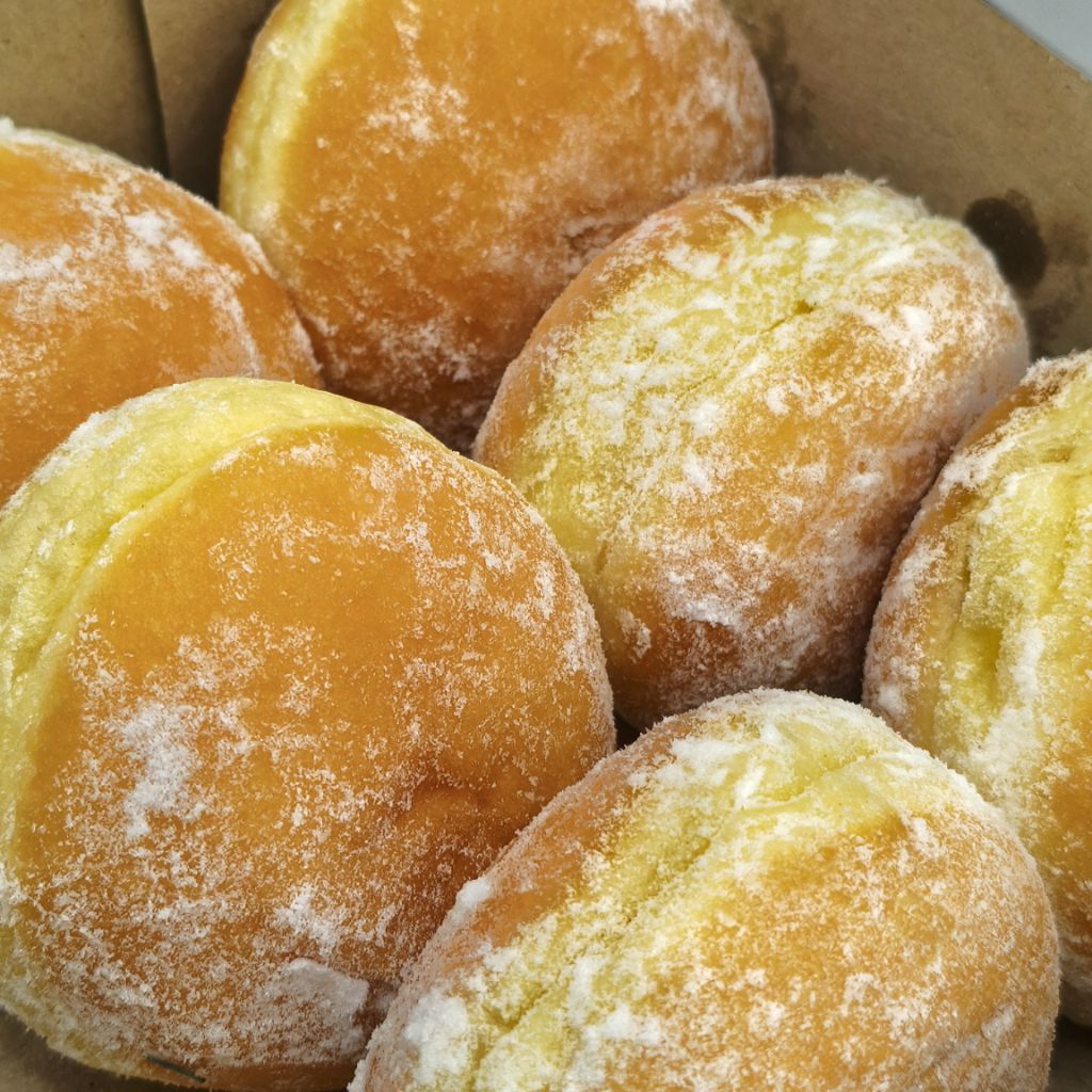 

Bomboloni Donuts Isi Krim Lumer Deluxe All Varian by Hapie's Bakery