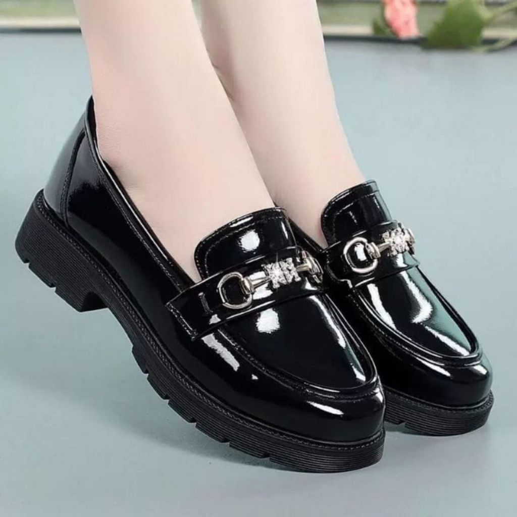 sepatu Docmart Wanita Kulit Hitam Glossy Sepatu Casual Import Premium