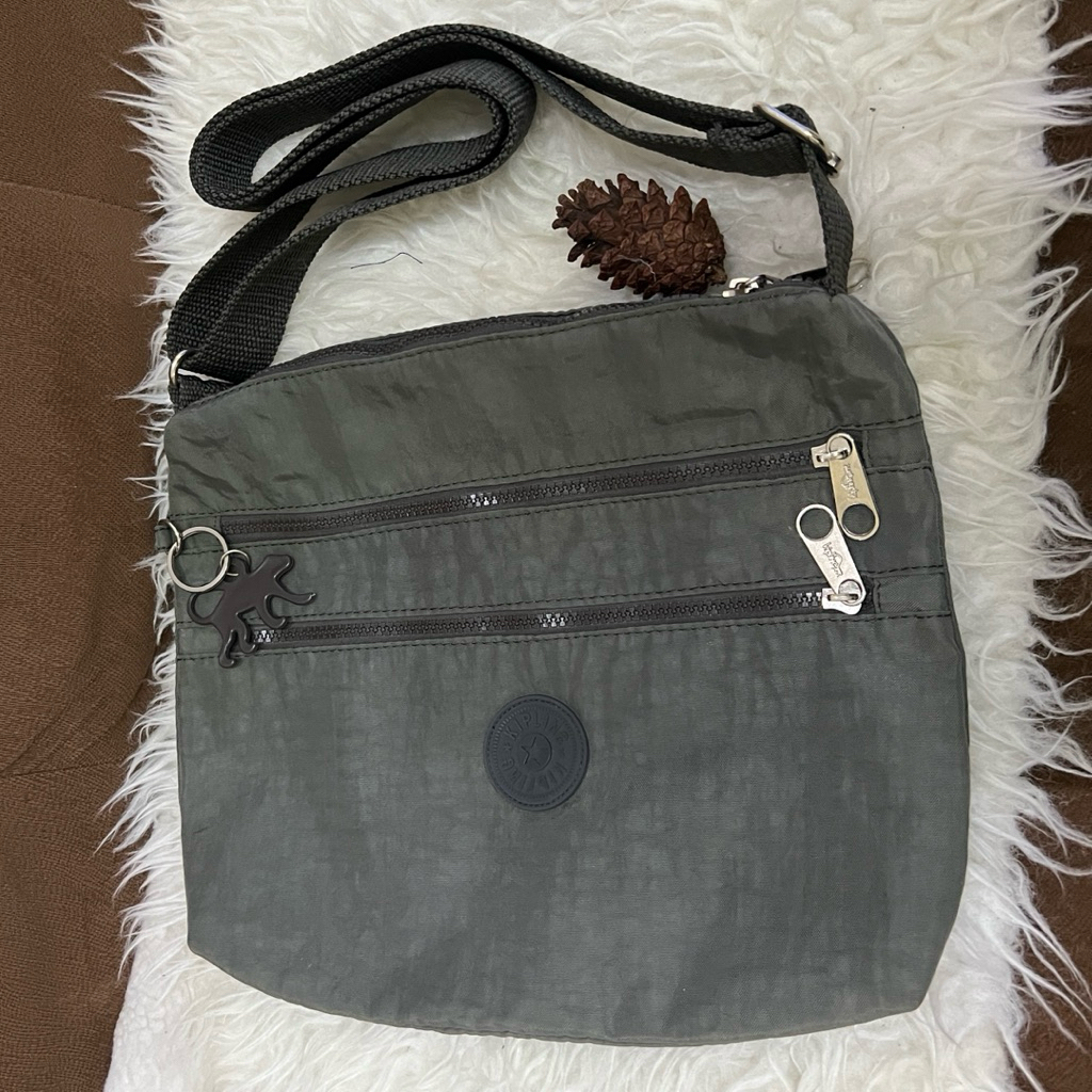tas kipling sling bag like new|selempang kipling ori|tas nilon