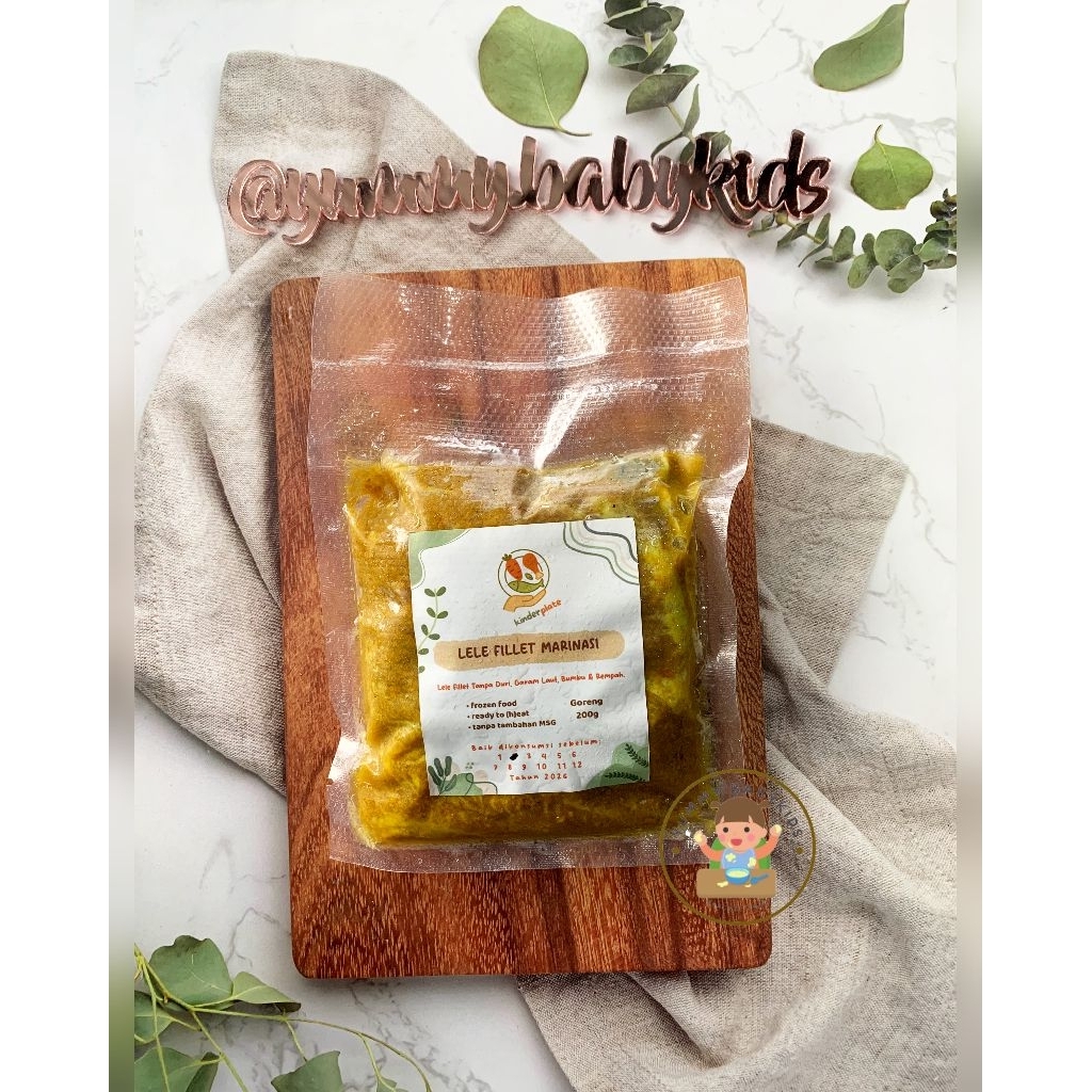 

Lele Fillet Marinasi - Kinderplate by Macaramelkids