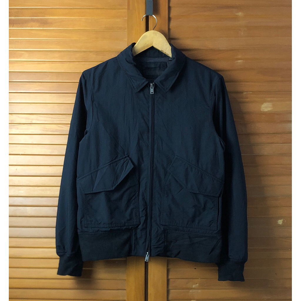 JKT Uniqlo Flight Cwu