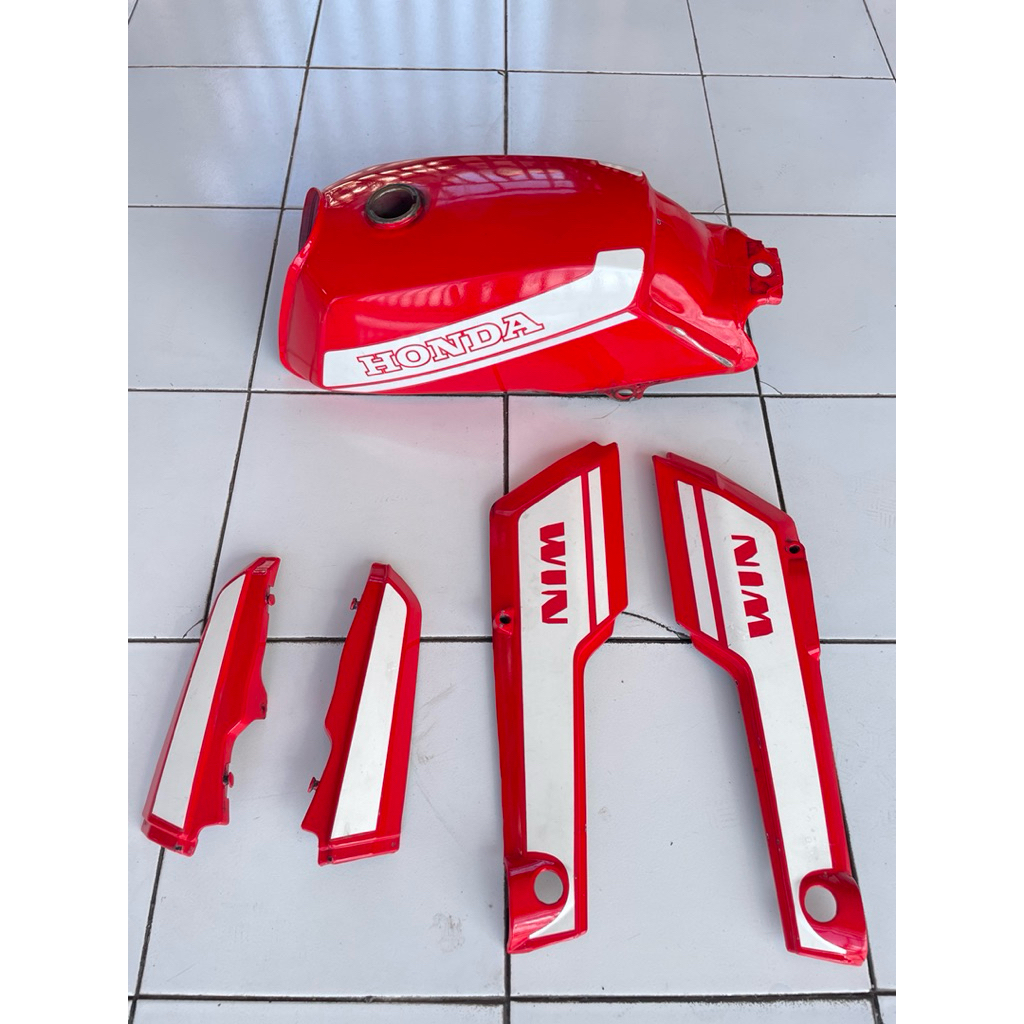 Tangki dan body motor honda win
