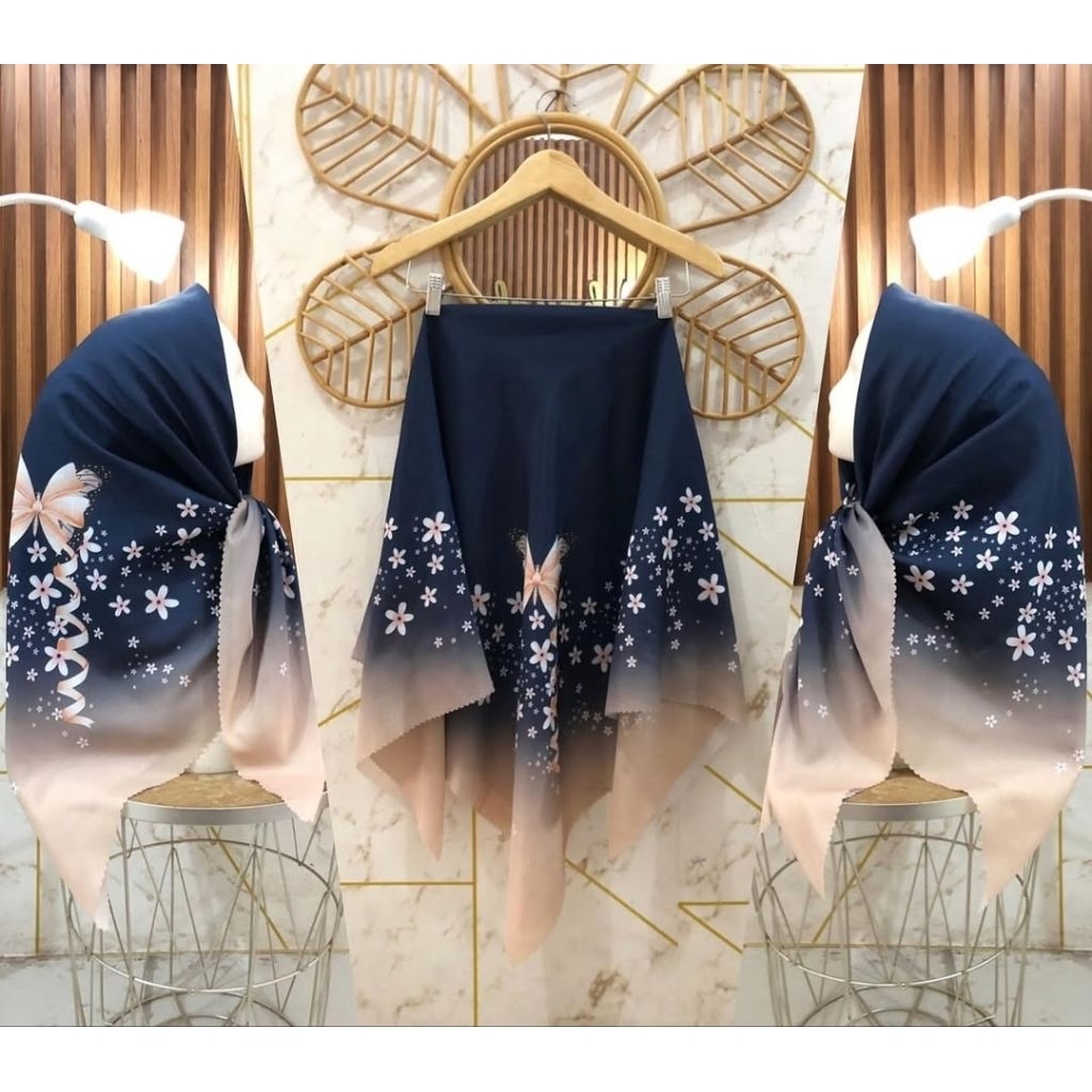 HIJAB SEGI EMPAT VOAL MOTIF SUBLIME KODE 416 KUPU PITA HITAM CREAM