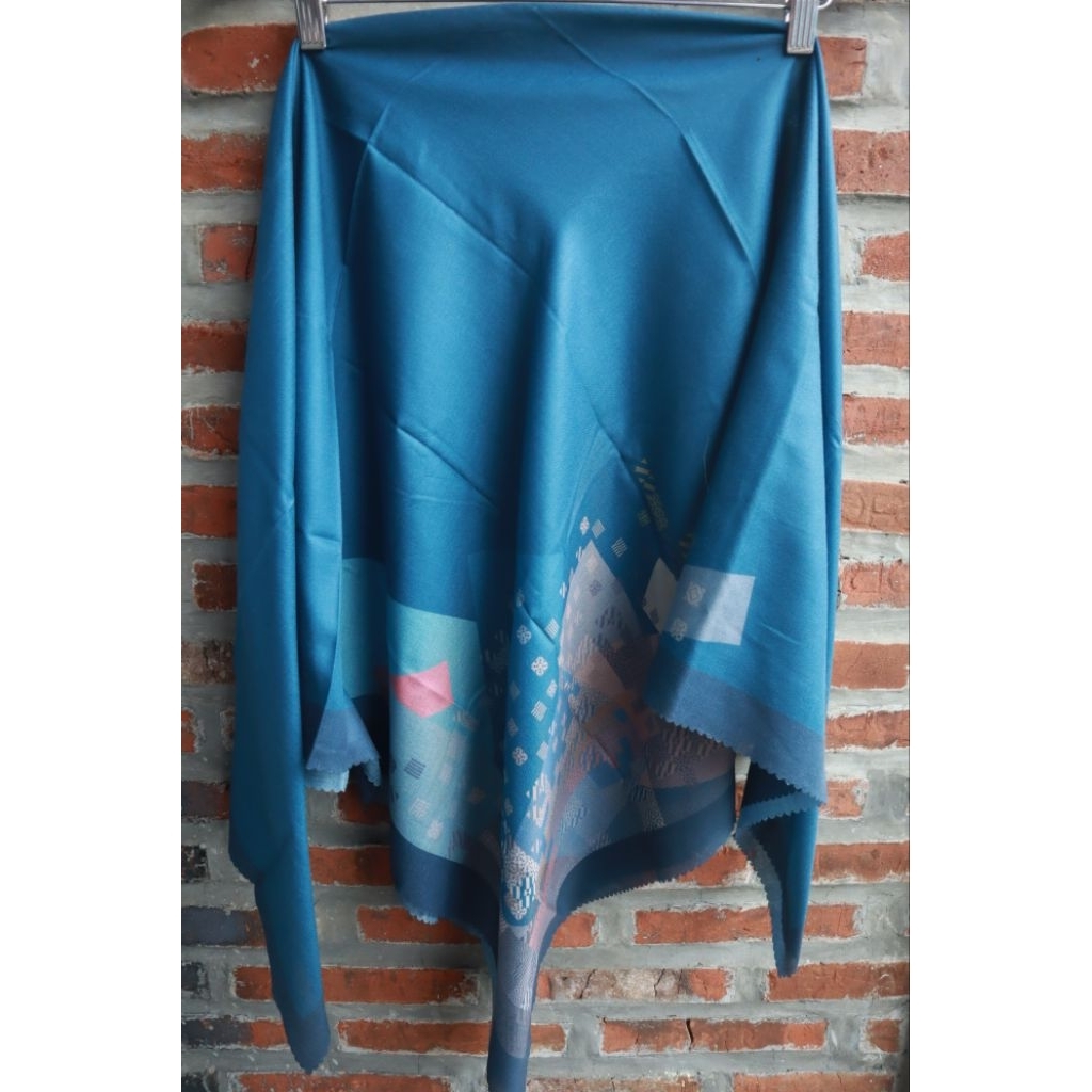 Preloved Deenay X ZaskiaSungkar Urban Blue