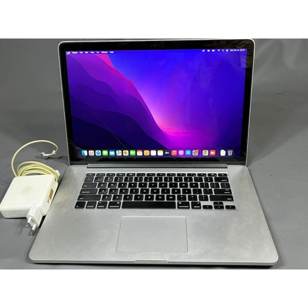 MacBook Pro 15" 2015 Core i7 16GB 256