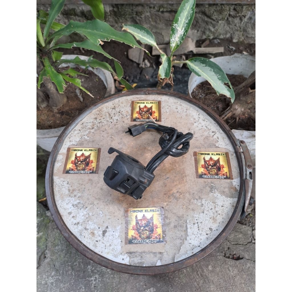 holder saklar tiger 2000 lama lawas revo tirev megapro ORIGINAL saklar holder honda tiger mega pro l