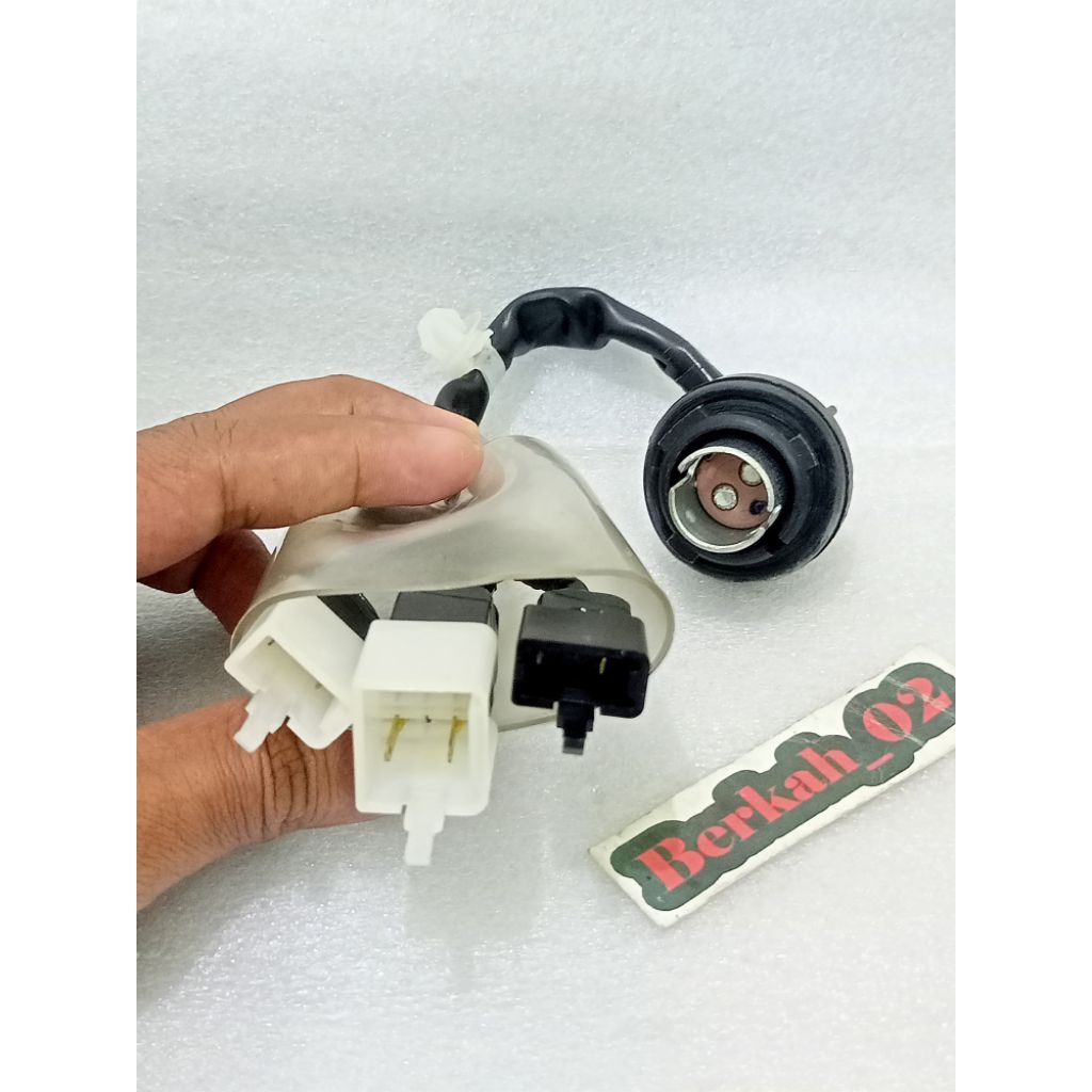 Kabel Soket lampu belakang, socket fitting lampu belakang Honda Beat, Scoopy K2F original