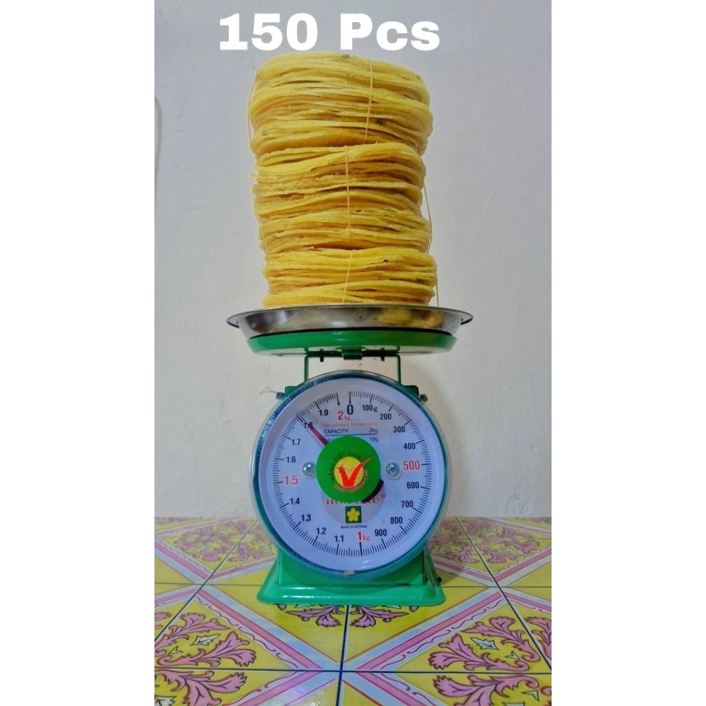 

Harga Grosir 150 Pcs Kerupuk Sate/ Opak Singkong Kuning Khas Minang