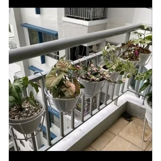 standing pot balkon / gantungan pot pagar / standing pot gantung