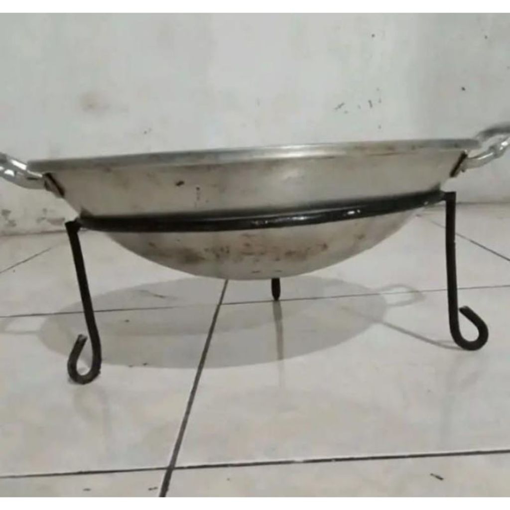 Rak wajan, rak panci dudukan wajan