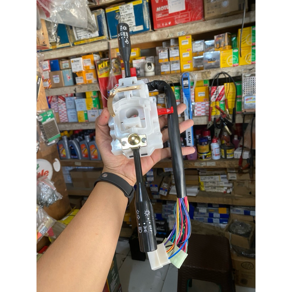 SAKLAR SEN ASSY / TURN SIGNAL MOBIL T120SS /FUTURA