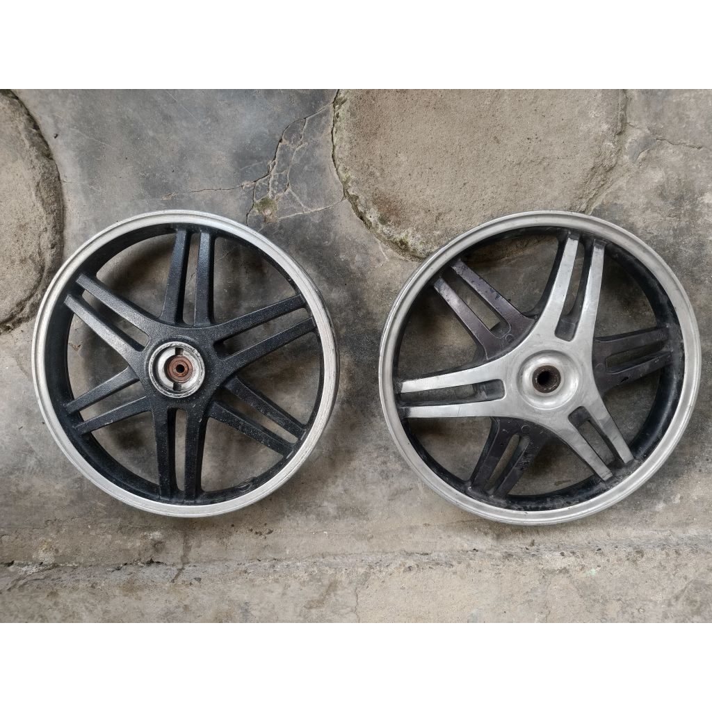 Velg Suzuki Spin As kecil 18