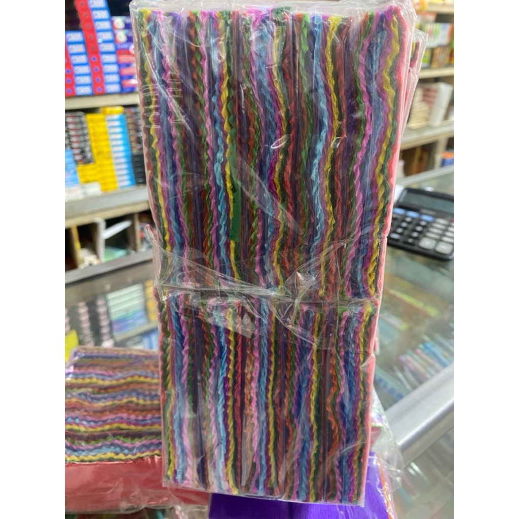 

kertas krep potong warna warni (1pak isi 10x10 =100lembar)