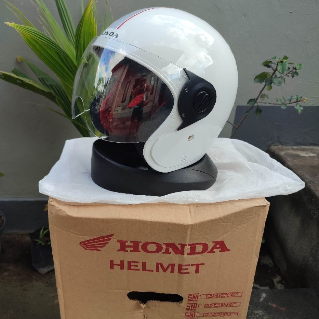 Helm Scoopy TRX-S tipe lama