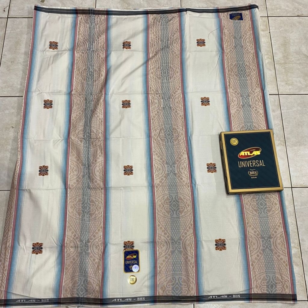 Atlas , Sarung tenun atlas universal jaguard , Sarung pria dewasa