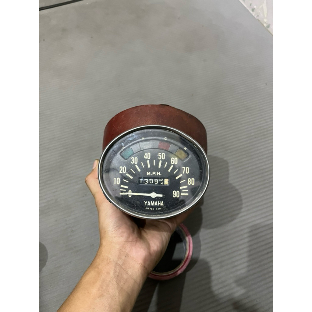 Batok Lampu Depan Yamaha YL 106 Original