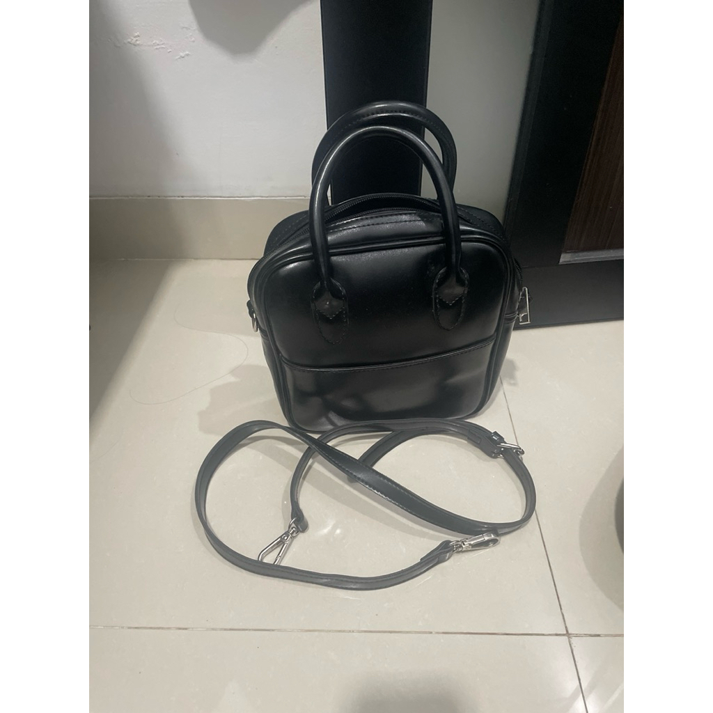 Beyond The Vines bag by SPAO