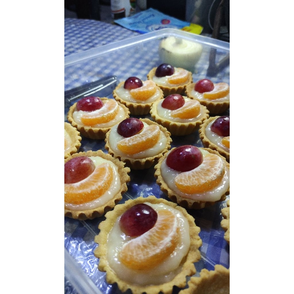 

PIE BUAH 1box isi 18pcs homemade