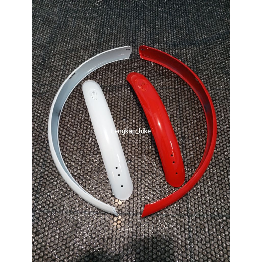 Spakbor Sepeda 20 Minion Mini Lipat Seli Ukuran Ring / Velg / Lingkar 20 inch Femder Slebor Merah Da