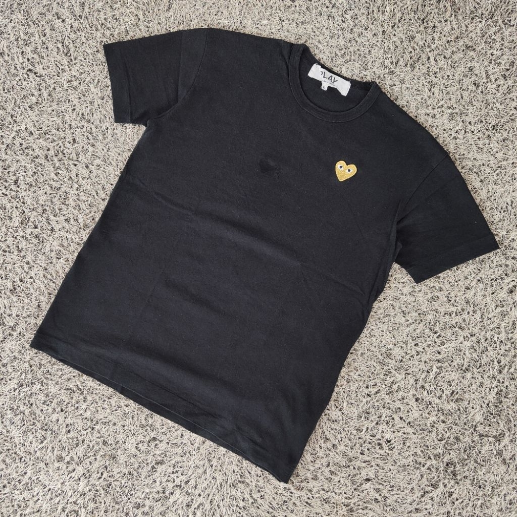 TS92 cdg comme des garcons gold heart t shirt original kaos play cdg