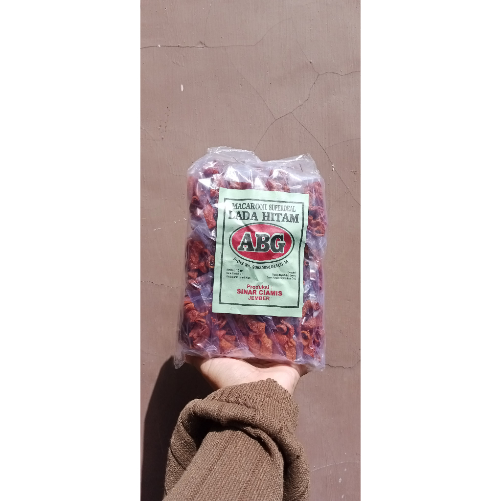

(1 PAK = 20 PCS) MAKARONI LADA HITAM MERK ABG 500AN