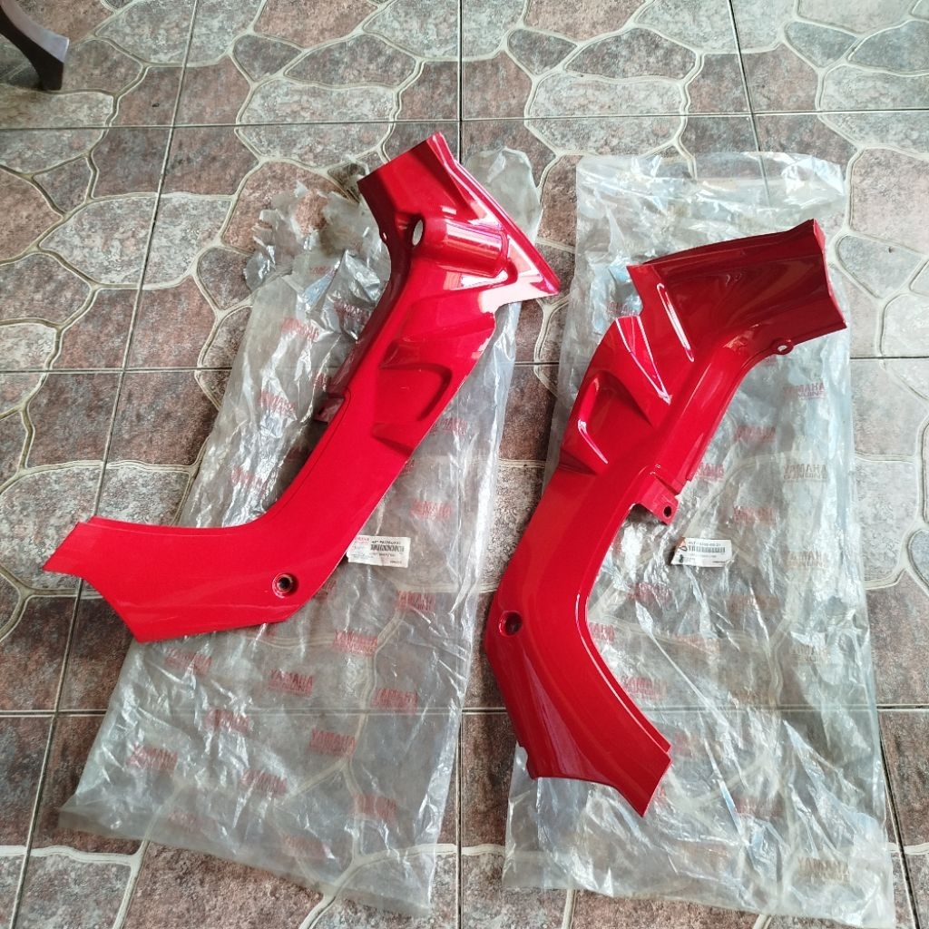 Legshield Sayap Dalam Yamaha Cripton Crypton Merah Original YGP