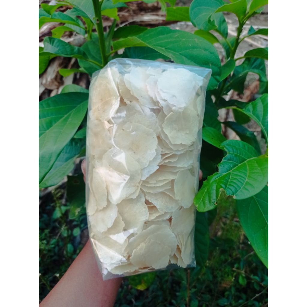 Emping mlinjo  mentah