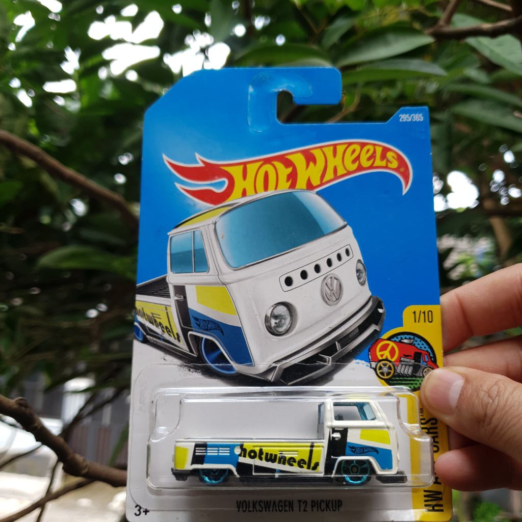 HOTWHEELS VW VOLKSWAGEN T2 PICKUP PUTIH WHITE