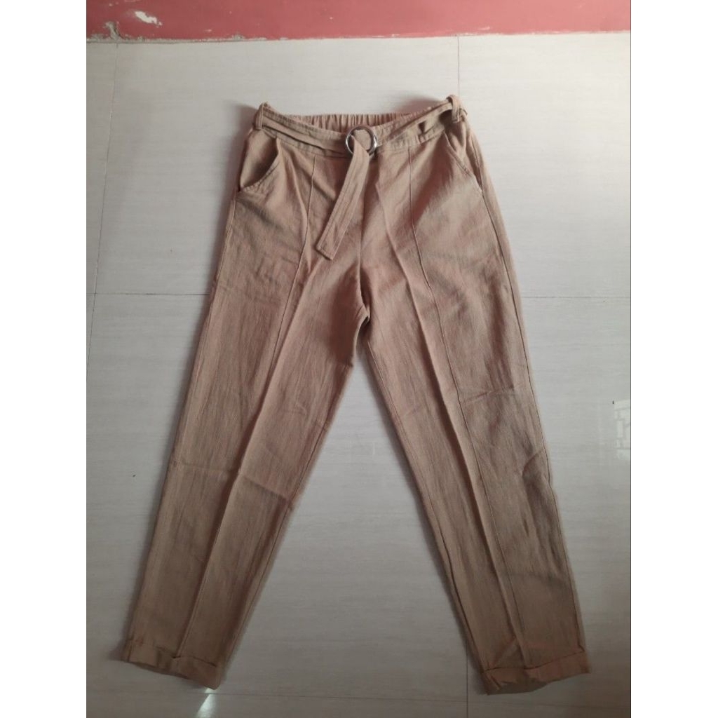 Celana Bahan Coklat Terang Novel Mice